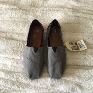 Gray and black Tom’s